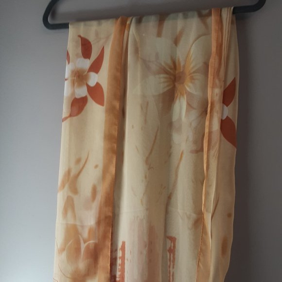 100% Silk Oblong Scarf Floral Yellow Gold Cream - Picture 3 of 12